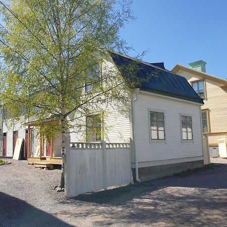 Vaelrenoverad Fin Laegenhet I Charmigt Omrade Söderhamn Extérieur photo